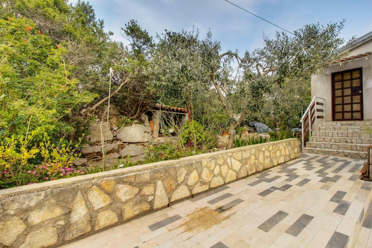 מאלי לוסיניי Apartments Mirella מראה חיצוני תמונה