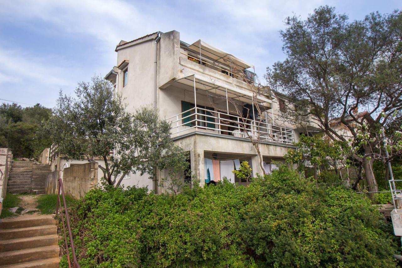 מאלי לוסיניי Apartments Mirella מראה חיצוני תמונה