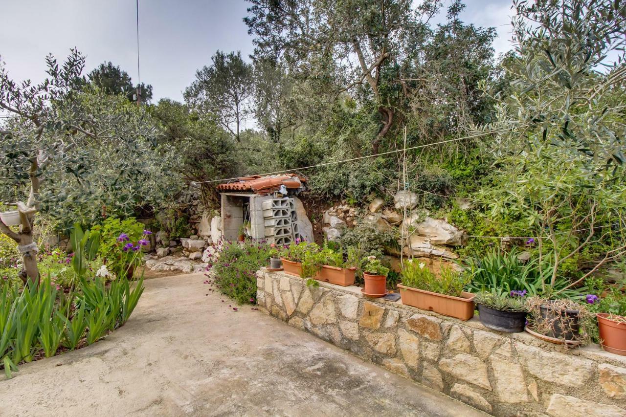 מאלי לוסיניי Apartments Mirella מראה חיצוני תמונה